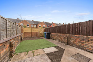 Photo 21- click for photo gallery